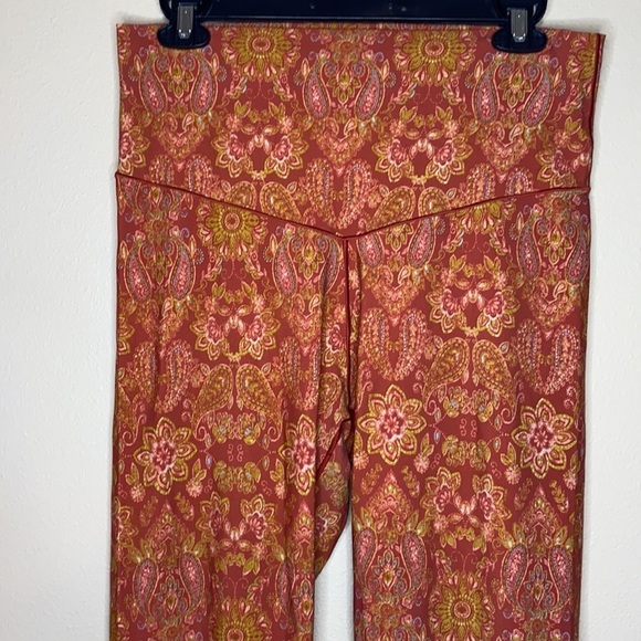 Aerie Paisley Print Leggings - Picture 2 of 9